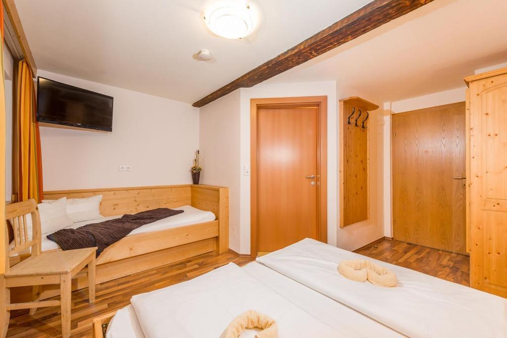 Das Kleine Bio Hotel Tiefenbach Schladming Esterno foto