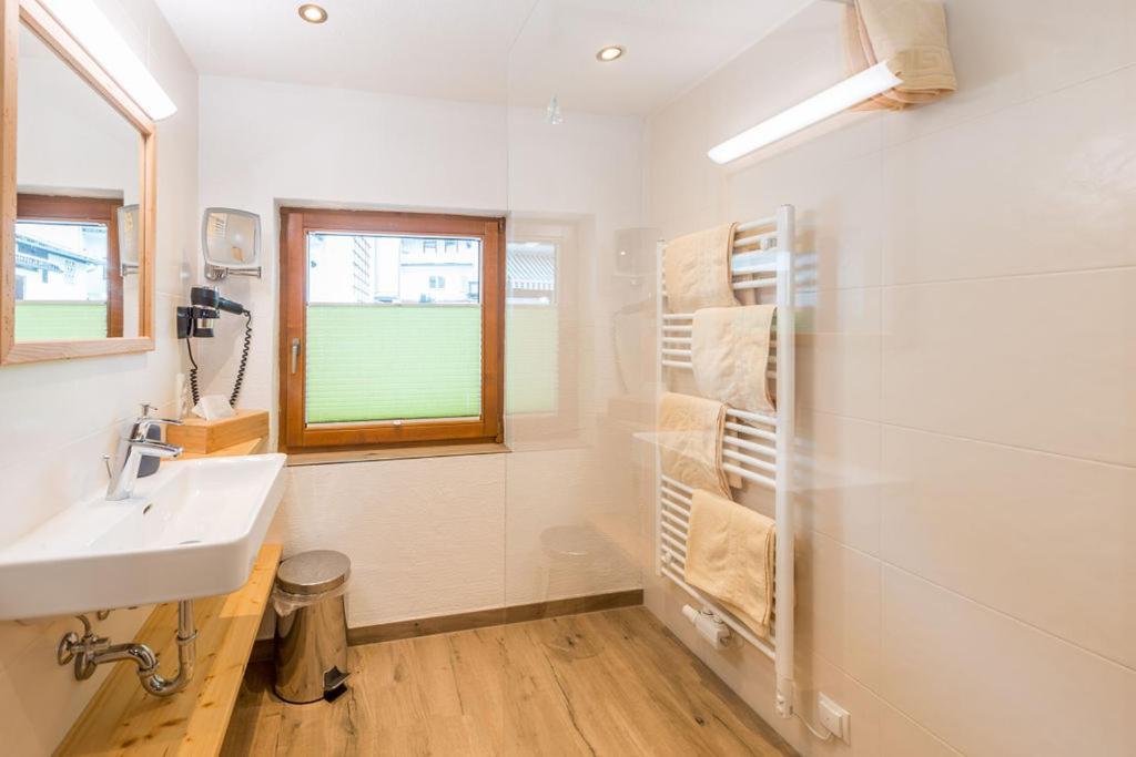 Das Kleine Bio Hotel Tiefenbach Schladming Esterno foto